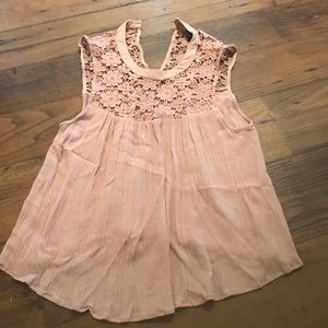 ❤️Forever 21 floral tank top